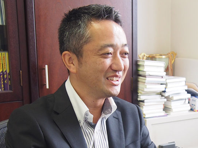 片谷 勉様